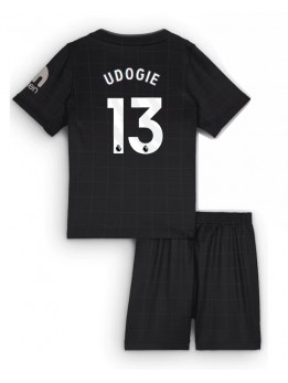Billige Tottenham Hotspur Destiny Udogie #13 Bortedraktsett Barn 2025-26 Kortermet (+ Korte bukser)
